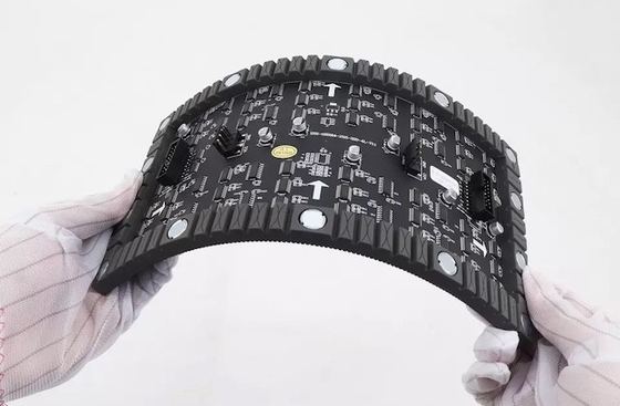 kaufen Hochauflösende P2mm-Soft Curved Shopping Mall Zylinder Flexible Led Display-Bildschirme online manufacture